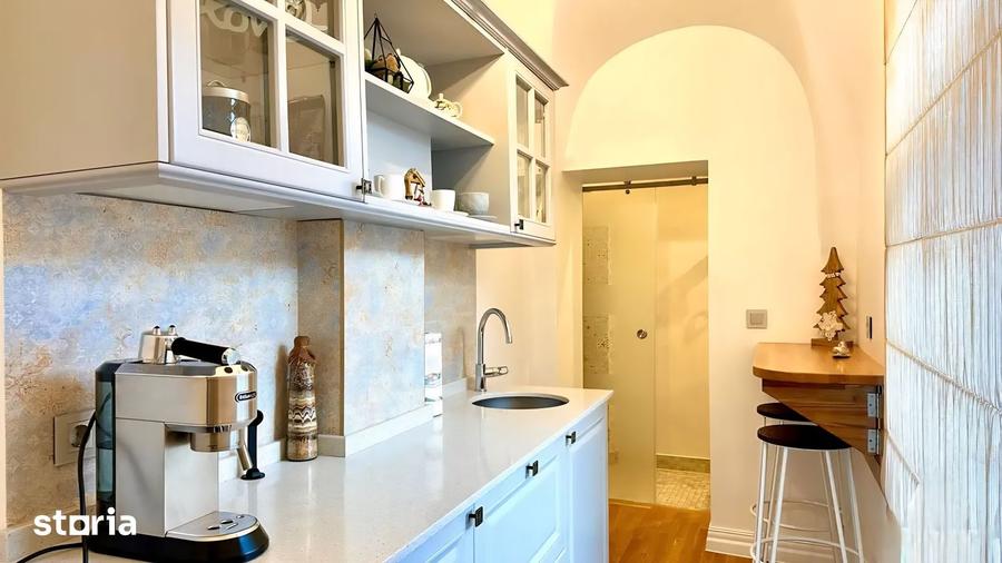 Apartament cu 4 camere în Central