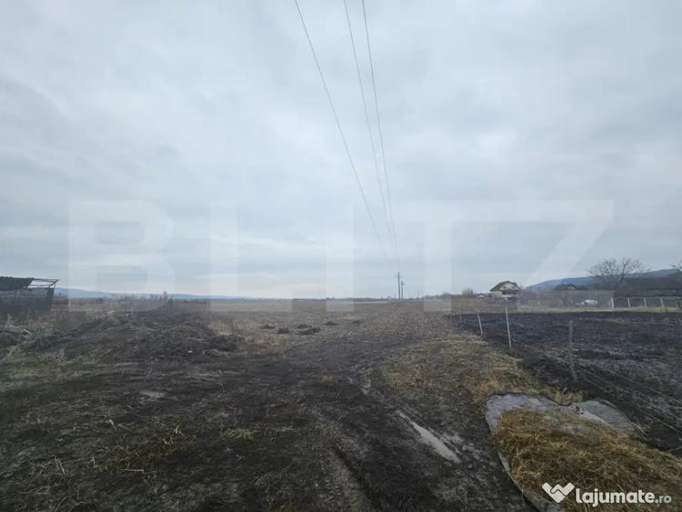 Teren de 9000 mp, în Central