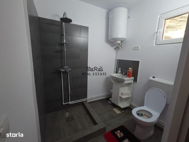 Casă cu 4 camere decomandat în Blăjeni