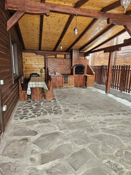 Casă individuală cu 3 camere cu Canalizare în Beclean