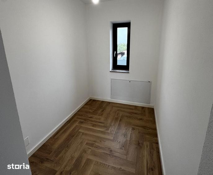 Casă cu 5 camere cu Teren 500 Mp în Gherăiești