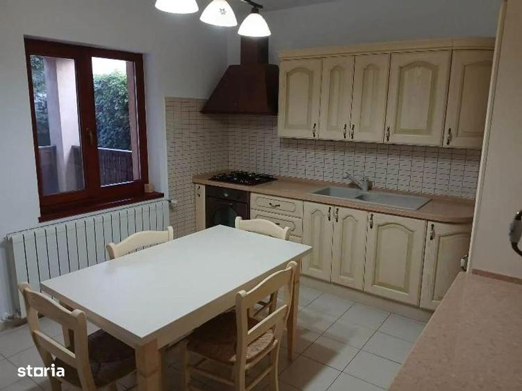 Casă cu 5 camere cu Canalizare în Giurgiului