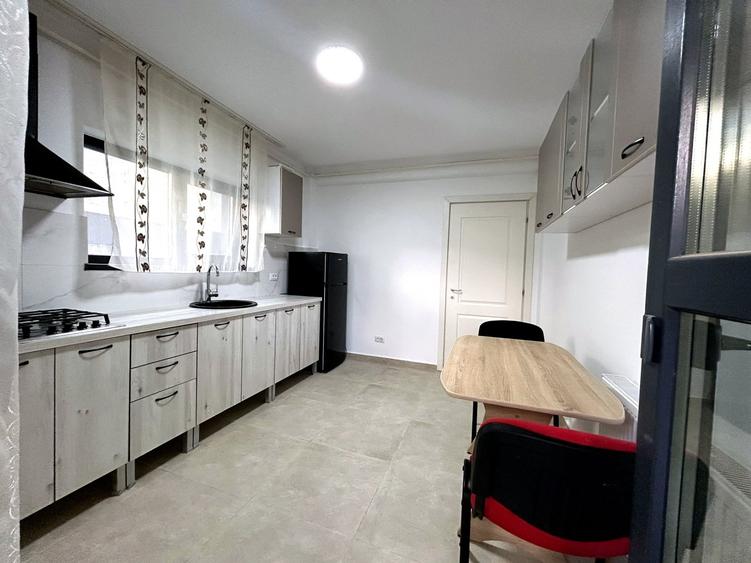 Garsonieră semidecomandată, mobilată în Bucium
