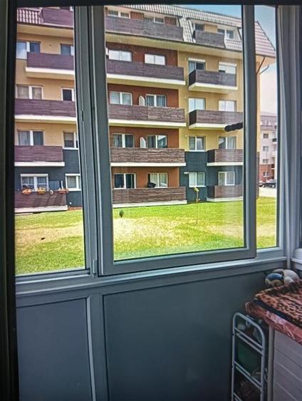 Apartament cu 2 camere decomandat în Sânpetru
