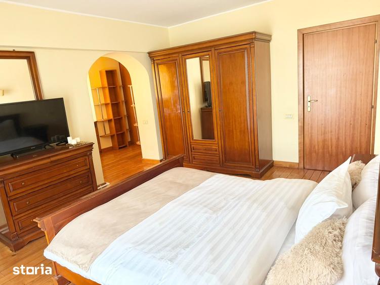 Apartament cu 4 camere în Centrul Civic