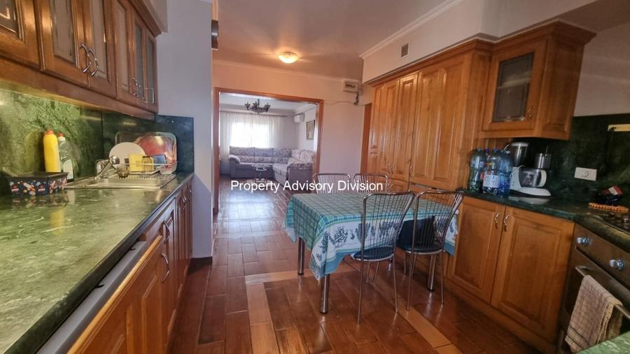 Apartament cu 4 camere în 13 Septembrie