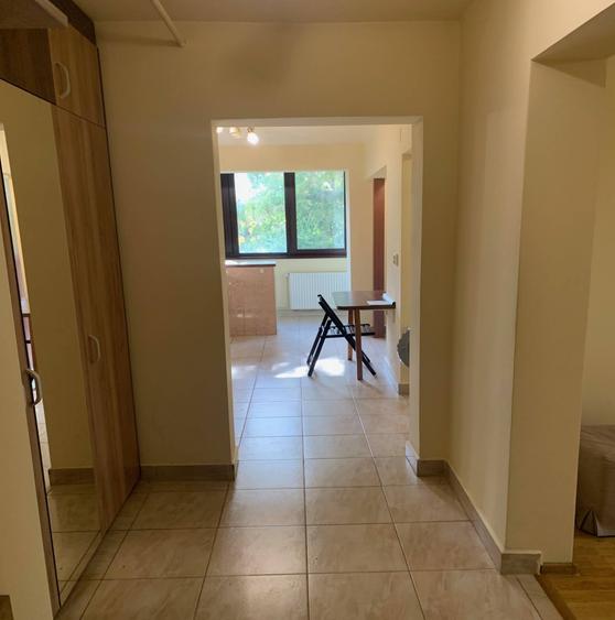 Apartament cu 3 camere semidecomandat în Gheorgheni