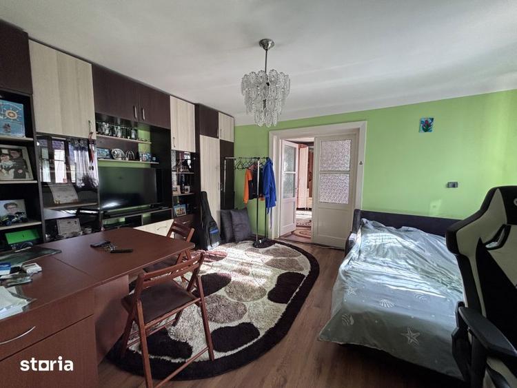 Casă cu 3 camere cu Canalizare în Dâmbul Rotund