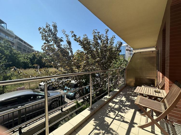 Apartament cu 2 camere decomandat în Herăstrău