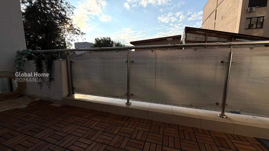 Apartament cu 2 camere semidecomandat, mobilat în 1 Mai