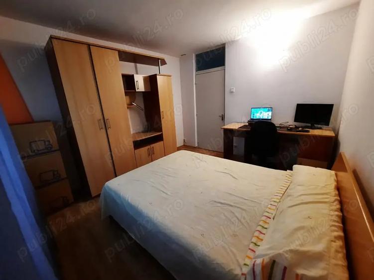 Apartament cu 3 camere decomandat în Mircea-Vodă