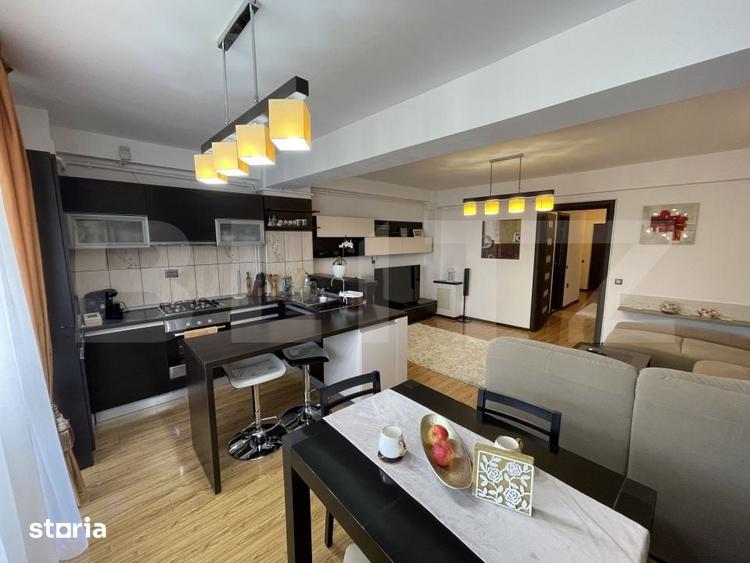 Apartament cu 3 camere decomandat în Siloz