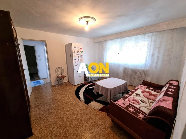 Apartament cu 2 camere, mobilat în Cetate — fotografia 2