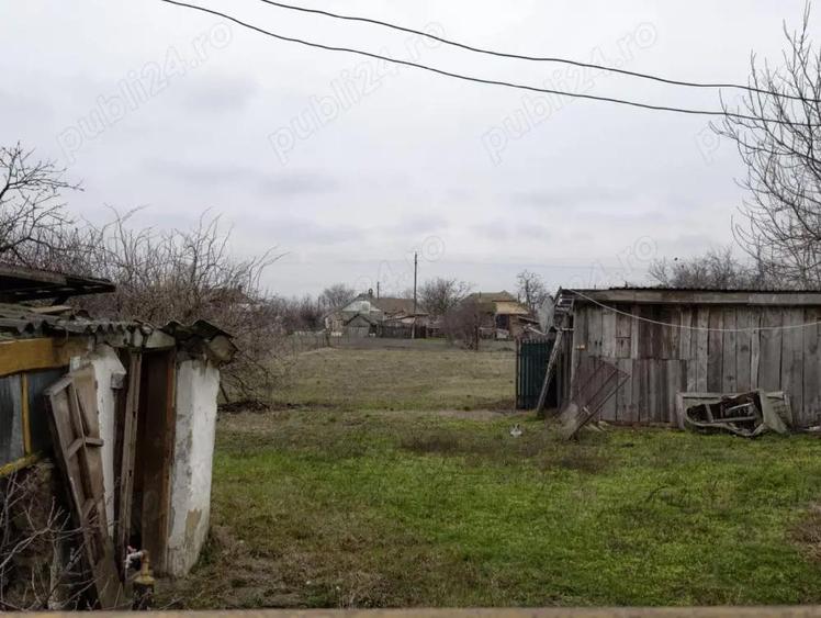 Casă cu 2 camere cu Teren 1532 Mp în Grănicerii