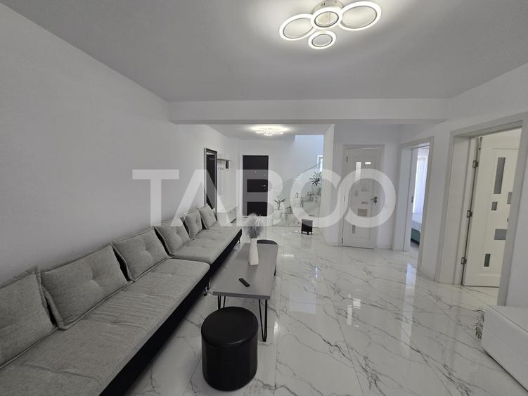 Duplex cu 5 camere cu Canalizare în Viile Sibiului