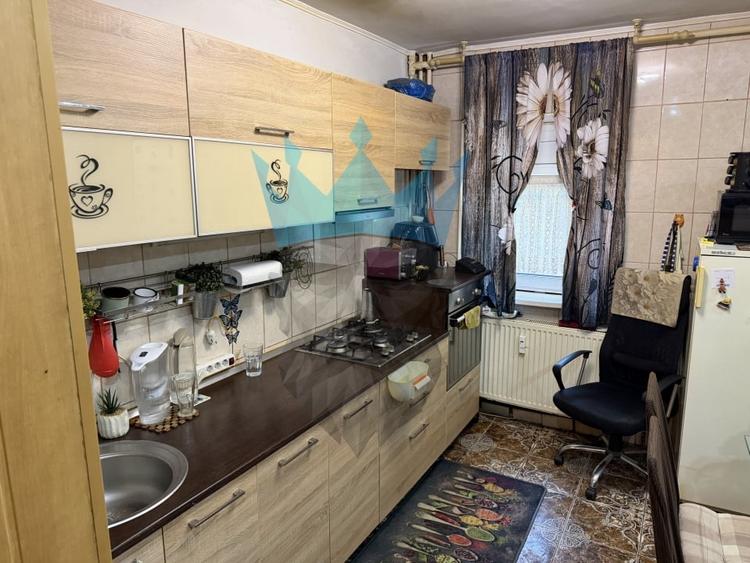 Apartament cu 2 camere decomandat, mobilat în Vitan Mall