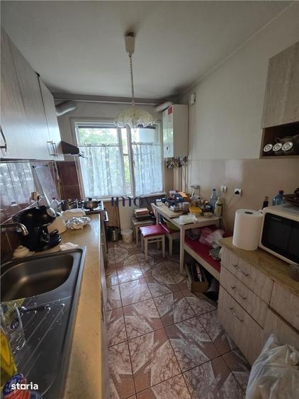 Apartament cu 3 camere decomandat în Cloșca