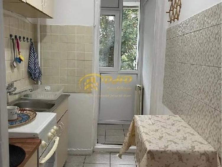 Apartament 2 camere decomandate in zona Podu Ros. - 1