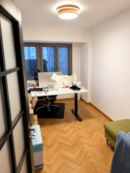 Apartament cu 3 camere decomandat, mobilat în Titulescu