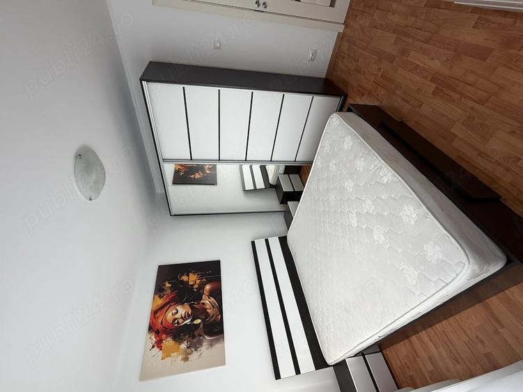 Apartament cu 3 camere decomandat în Exterior Vest
