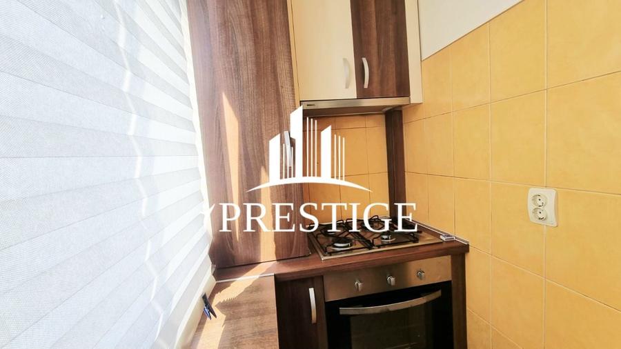 Apartament cu 3 camere decomandat, mobilat în Calea Dumbrăvii