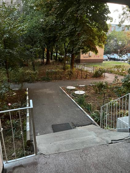 Apartament cu 3 camere decomandat în Militari