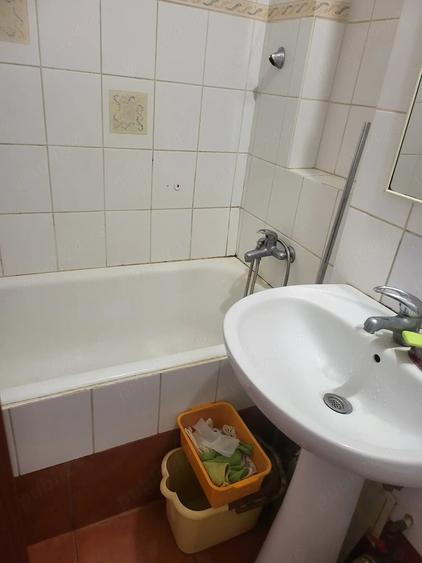 Garsonieră decomandată în Lupșanu