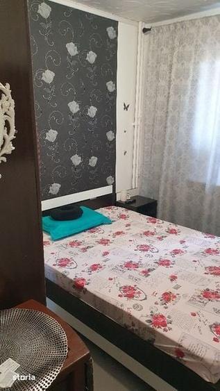 Apartament cu 4 camere semidecomandat în Ferentari