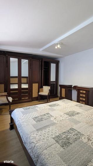 Apartament cu 3 camere în Vitan