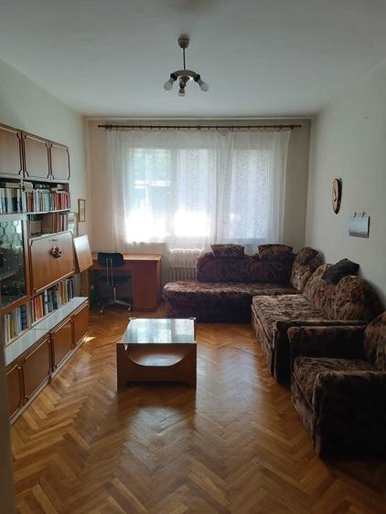 Apartament cu 3 camere decomandat în Grigorescu