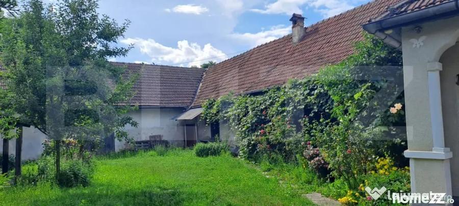 Casă cu 5 camere cu Teren 500 Mp în Berivoi