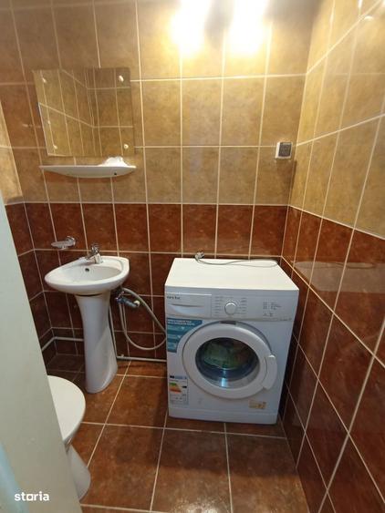 Apartament cu 3 camere în Vasile Aaron