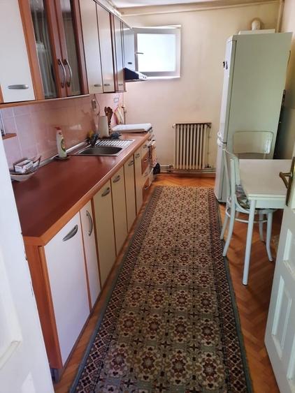 Casă cu 4 camere cu Teren 110 Mp în Central