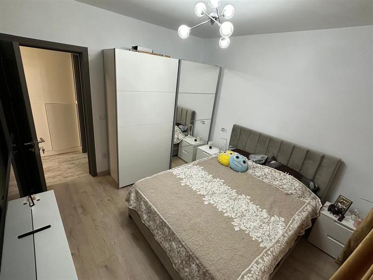 Apartament cu 3 camere decomandat, mobilat în Valea Lupului