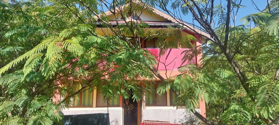 Casă cu 4 camere în Exterior Vest