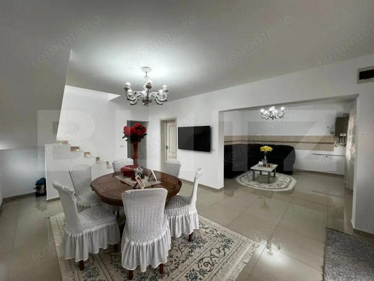 Casă cu Teren 470 Mp în Teiu