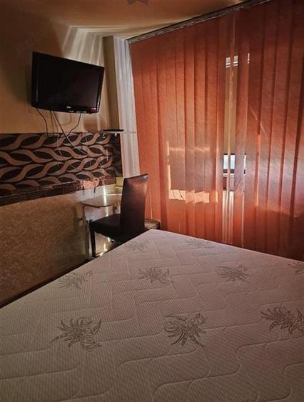 Apartament cu 3 camere decomandat în Dorobanților