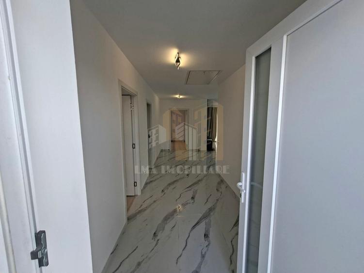 Casă individuală cu 3 camere cu Canalizare în Sânpetru