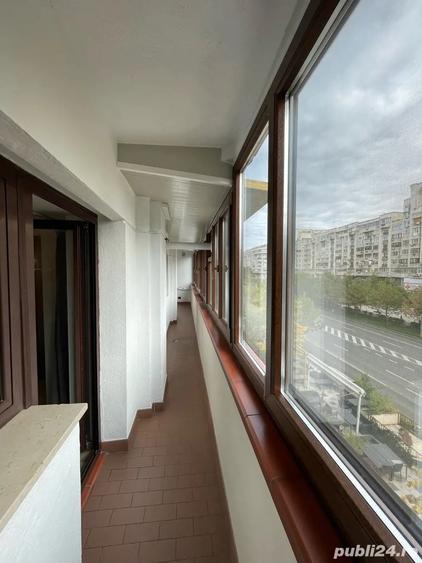 Apartament cu 3 camere decomandat, mobilat în Decebal