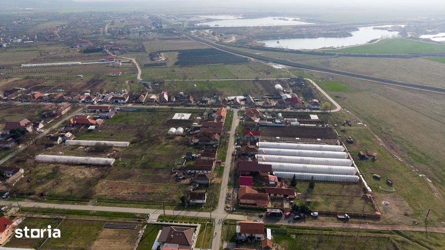 Casă cu 2 camere cu Teren 1570 Mp în Ghioroc