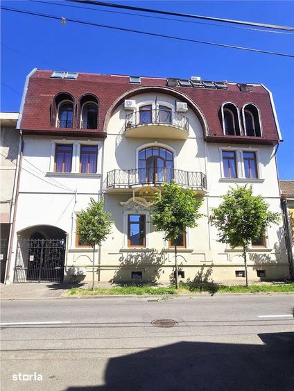 VIDEO - Central | Apartament 3 camere si parcare - 131 m2 | Marsilia - 1