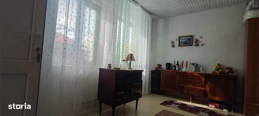 Casa cu livada de vanzare - 2