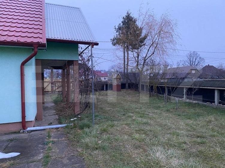 Casă individuală cu 7 camere cu Teren 1700 Mp în Horodnic