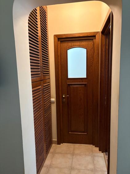 Apartament cu 2 camere semidecomandat în Tomis II