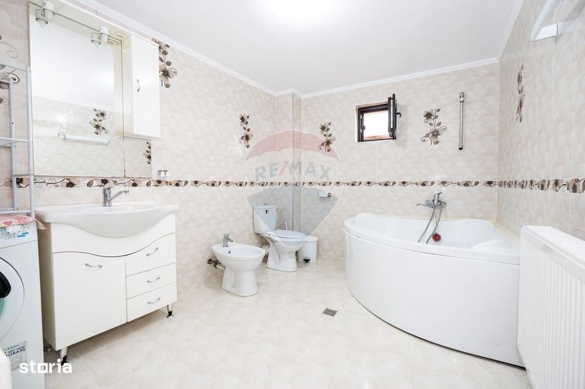 Casă cu 4 camere în Valea Stânii