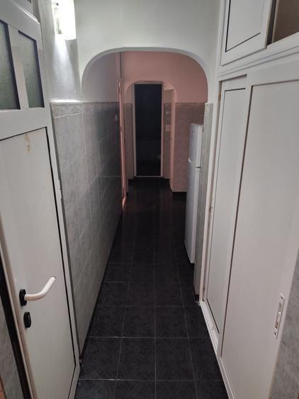 Apartament cu 3 camere decomandat în Dorobanți