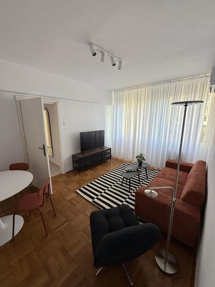 Apartament cu 3 camere în Ultracentral