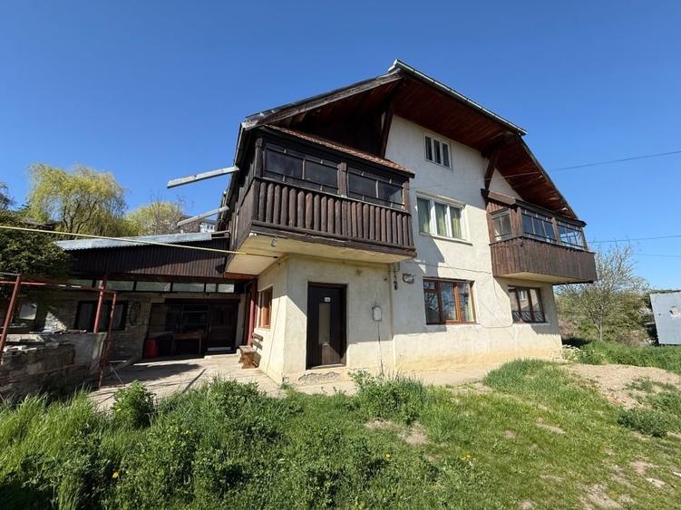 Casă individuală cu 5 camere cu Canalizare în Nord