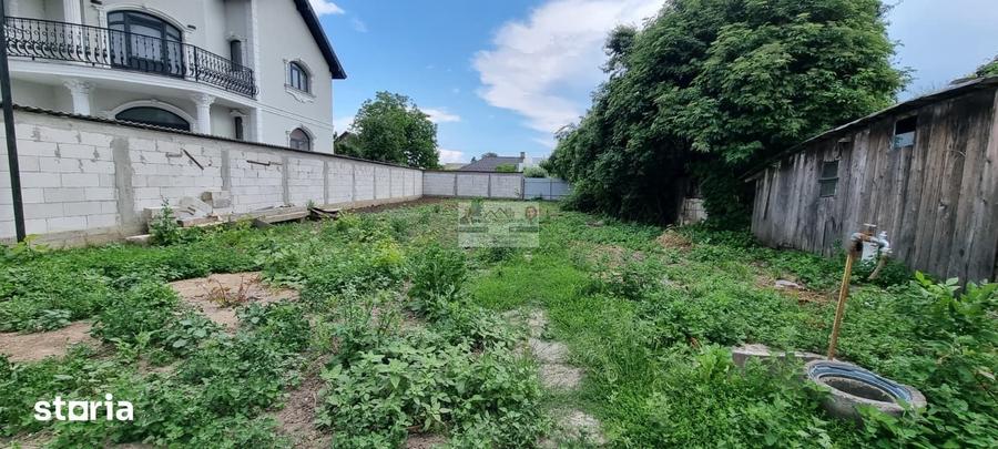Casă cu 2 camere cu Teren 700 Mp în Central
