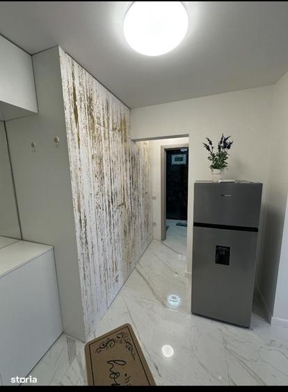 Apartament cu 2 camere decomandat în Școlilor